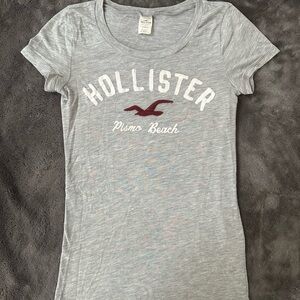 Hollister Women’s Shirt Size Small. NWOT, Near excellent condition.